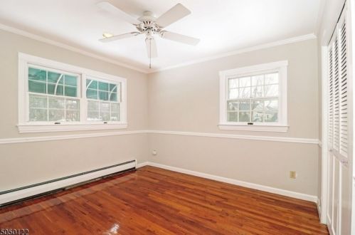 83 Edgewood Dr, Florham Park NJ 07932-2126 exterior