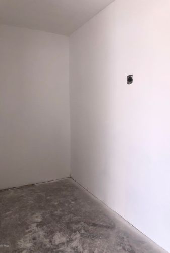 5413 Edgemont Ave, Phoenix AZ 85035-1716 exterior