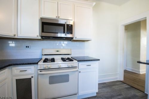 504 Centennial Ave, Cranford NJ  07016-3430 exterior