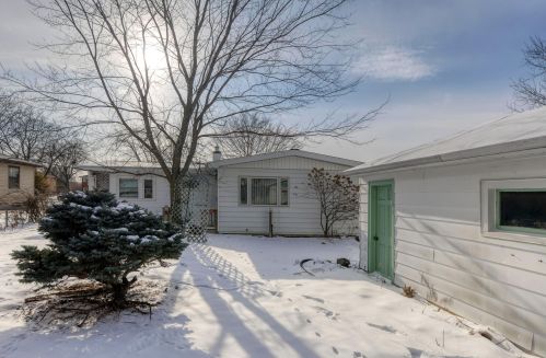 10900 Hampton Ave, Milwaukee WI 53225-3839 exterior