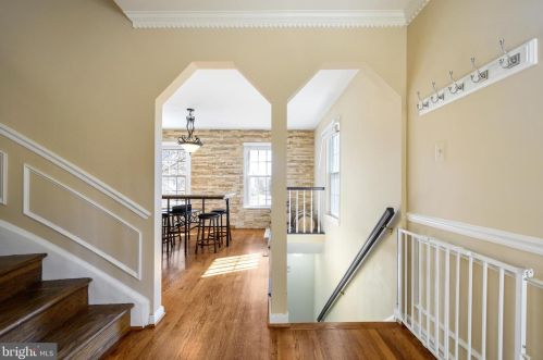 7312 Mallory Cir, Alexandria VA 22315-4704 exterior