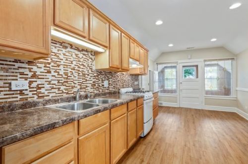 4100 Central Ave, Chicago IL 60639-2934 exterior