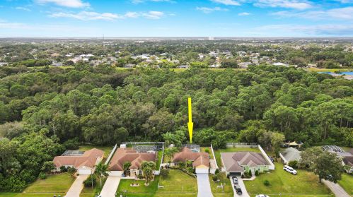 1826 Leafy Rd, Fort Pierce FL  34953-1392 exterior