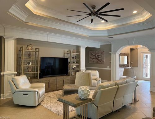 3372 Atlantic Cir, Naples FL 34119-8637 exterior