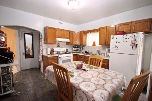 3219 Keeler Ave, Chicago IL 60652-3613 exterior