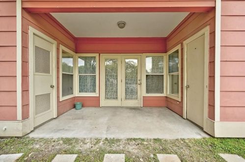 1901 Crossing Pl, Austin TX  78741-3354 exterior