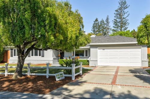 1409 Ravenswood Dr, Los Altos, CA 94024-5845