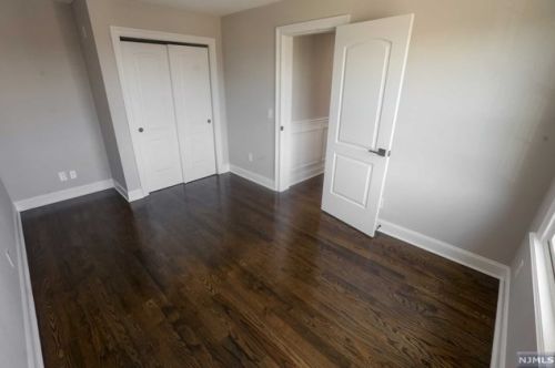 83 Columbia St, Wood-Ridge NJ  07075-2403 exterior