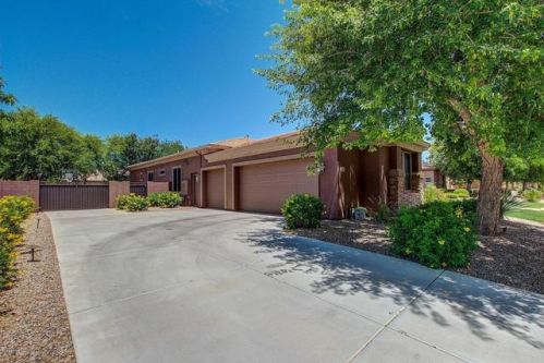 2680 Lynx Pl, Chandler AZ  85249-2024 exterior