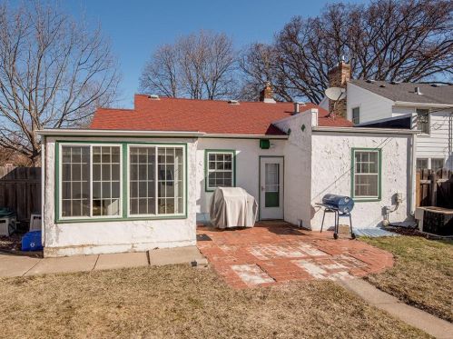 1396 Hartford Ave, Saint Paul MN 55116-1649 exterior