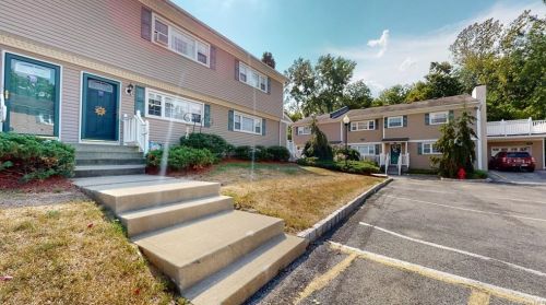 375 Salt Point Tpke, Poughkeepsie NY  12603-1055 exterior