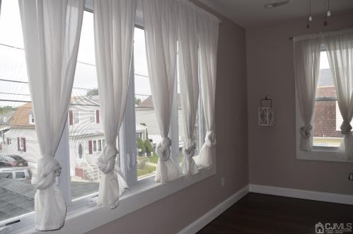 722 Donald Ave, Perth Amboy NJ 08861-2529 exterior