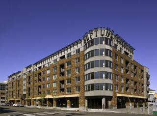 912 Dexter Ave, Seattle WA  98109-3514 exterior