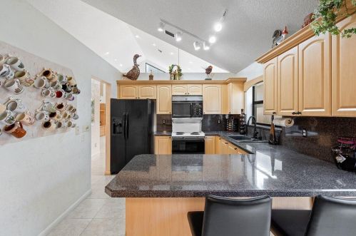 17370 Via Capri, Boca Raton FL 33496-2427 exterior