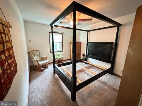 22 Green St, Pilesgrove NJ 08098-1136 exterior