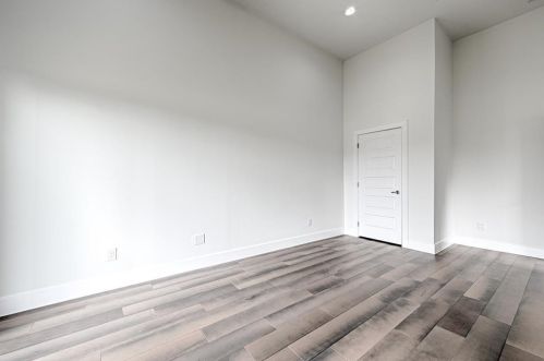 3903 Bernal Dr, Dallas TX 75212-3302 exterior