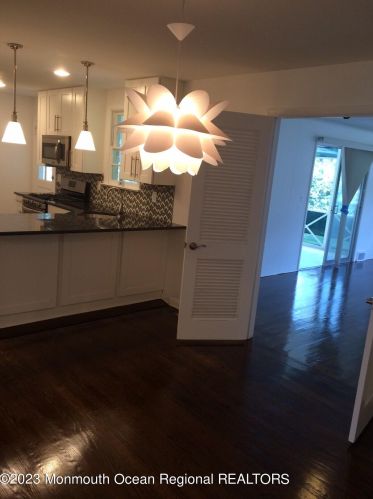 52 Elmwood Ave, West Long Branch NJ  07764-1807 exterior