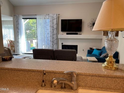 4687 San Sebastian Dr, Oxnard CA  93035-3644 exterior