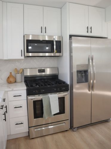 2621 Troy St, Chicago IL 60655-2320 exterior