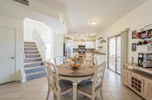 8701 Chimney Spring Dr, Tucson AZ  85747-5646 exterior