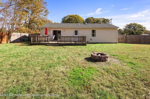 626 Berkeley Ave, Berkeley Township NJ 08721-3703 exterior