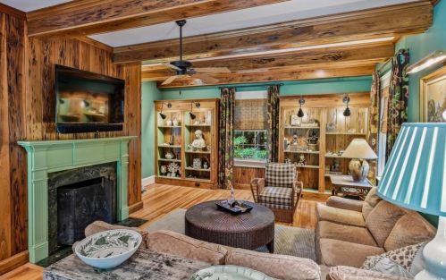 30 Golf Cir, Atlanta GA 30309-2709 exterior