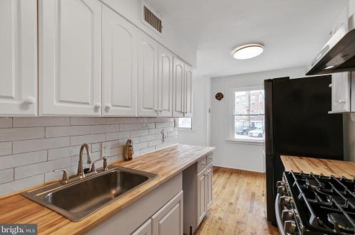 1828 29 St, Philadelphia PA 19132-3020 exterior