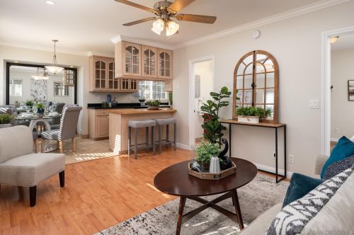 3828 Meade Ave, San Diego CA 92116-3818 exterior