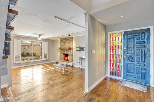 7217 13 Pl, Phoenix AZ 85014-1423 exterior