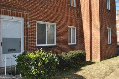 3336 Dubois Pl, Washington, DC 20019-2458