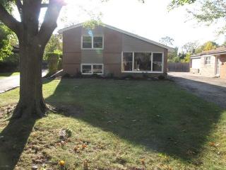 6524 Kenneth Ave, Chicago IL  60712-3354 exterior