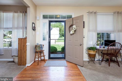 1813 Glen Eagles Dr, Pottstown, PA 19464-2572