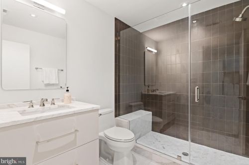 2838 Chesterfield Pl, Washington DC  20008-1015 exterior