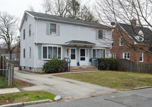 99 Ontario St, Springfield MA  01104-1032 exterior