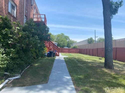 50 Aylin St, Metuchen NJ 08840-1226 exterior