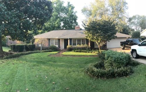 319 Mimosa Dr, Greenville, SC 29615-1940