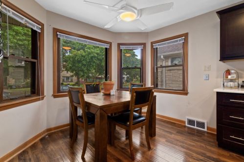 2917 38, Milwaukee WI 53210-2549 exterior