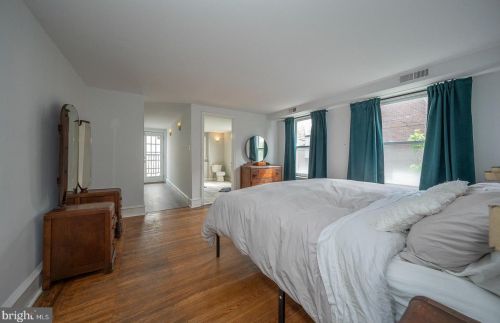 1309 Dickinson St, Philadelphia PA 19147-6221 exterior