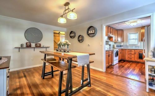 25 Sampson Ave, Milford, CT 06460-5548