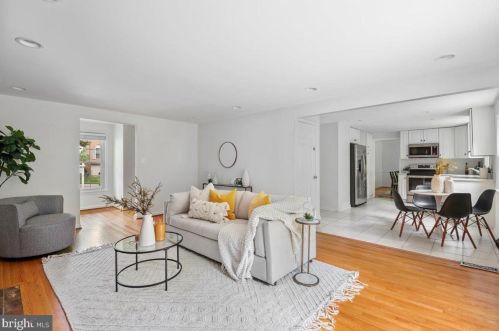 1111 Fallsmead Way, Rockville MD 20854-5549 exterior