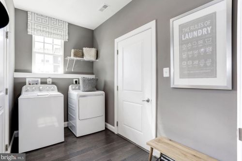 1240 Beck Ml Rd, Hanover PA 17331-9752 exterior