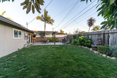 1352 Hill Ave, Fullerton CA 92833-4010 exterior