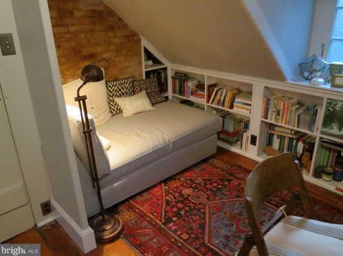 324 Camac St, Philadelphia PA 19140-4214 exterior