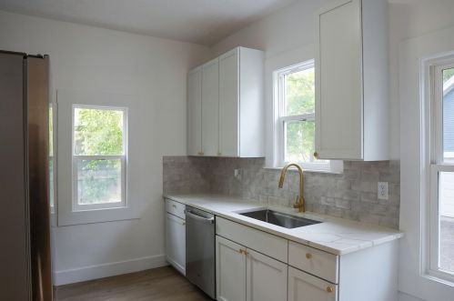 1152 Laketon Ave, Meskegon MI  49441-2802 exterior