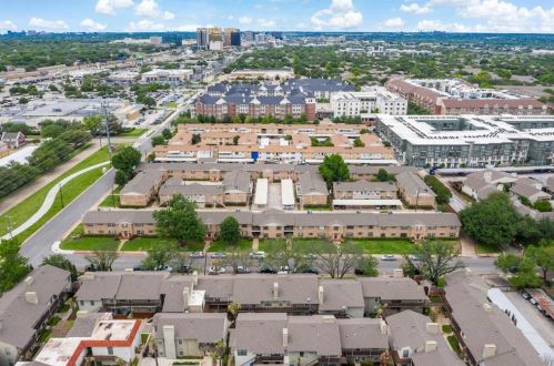 5805 Birchbrook Dr, Dallas TX  75206-4507 exterior