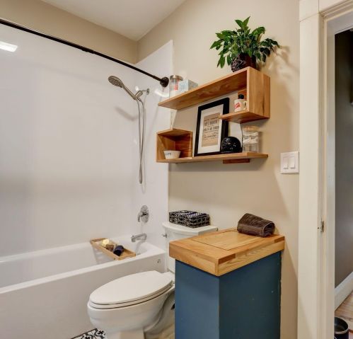 1604 60th St, Milwaukee WI  53214-5131 exterior