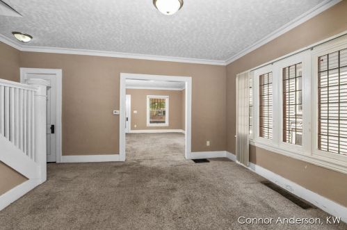 1247 Sherman St, Grand Rapids MI 49506-2614 exterior