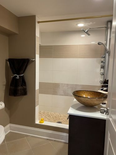 7615 Michigan Ave, Chicago IL 60619-7227 exterior