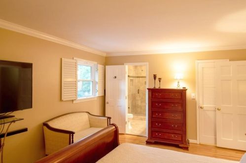 5617 Ml Race Ct, Atlanta GA 30338-2721 exterior