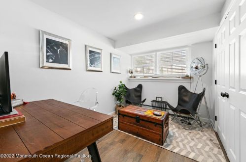 284 Pelican Rd, Middletown NJ 07748-3040 exterior